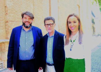 Víctor Acosta, Antonio Peñalver y Pilar Cruz, concejales del Vox en el Ayuntamiento de Alcalá