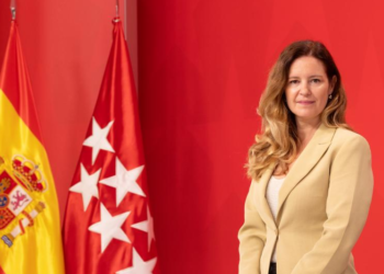 la consejera de Familia, Juventud
y Asuntos Sociales, Ana Dávila,