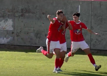 Celebración de los jugadores del Alcalá del gol de Malote. Foto RSD Alcalá-Otero TV