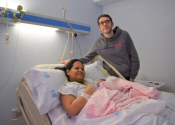 Noa Valeria, primera bebé nacida en Alcalá en 2025