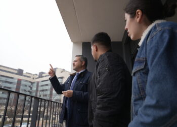 La Comunidad de Madrid entrega una nueva promoción de 156 viviendas del Plan Vive en Alcalá de Henares