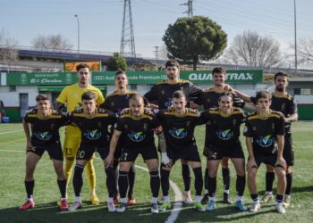 El Alcalá en el estadio de la Canaleja del Trival Valderas donde consuiguió la victoria el domingo. Foto RSD Alcalá