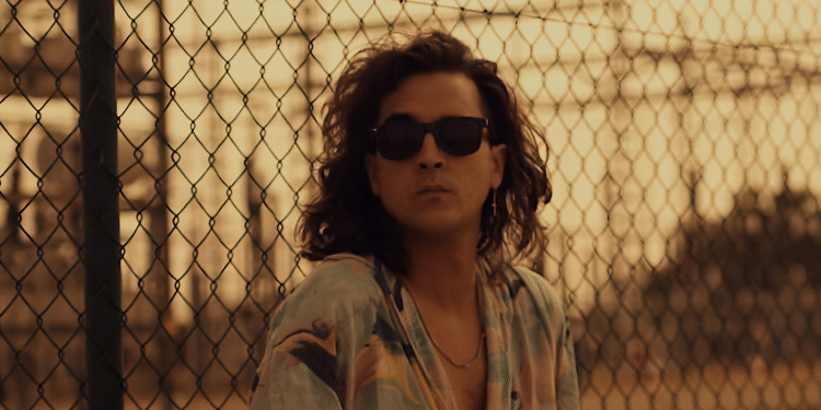 El artista alcalaíno Marshall Flash despide el verano con su tercer single ‘Último día de vacaciones’. Vea aquí el videoclip