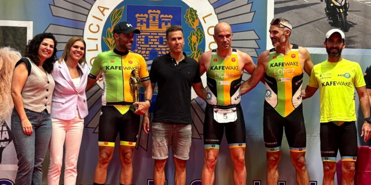 La Policía Local alcalaína vence en la décima edición del Triapol Ciudad de Alcalá