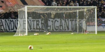 El municipal del Val es el único estadio de fútbol profesional del mundo con desniveles en las porterías
