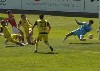 El gol de Albur que da los tres puntos al Alcalá (Imagen RSD Alcalá TV-Otero TV