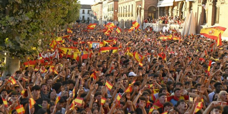 Aficionados alcalaínos en la final de la Eurocopa de Naciones de 2024