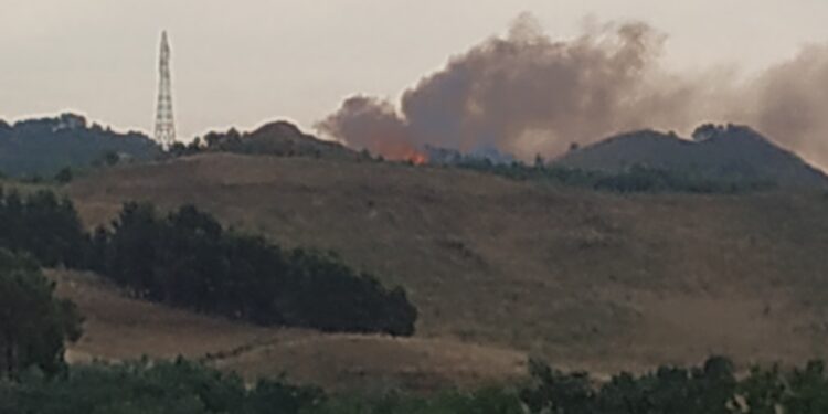 Imagen del incendio desde el Val
